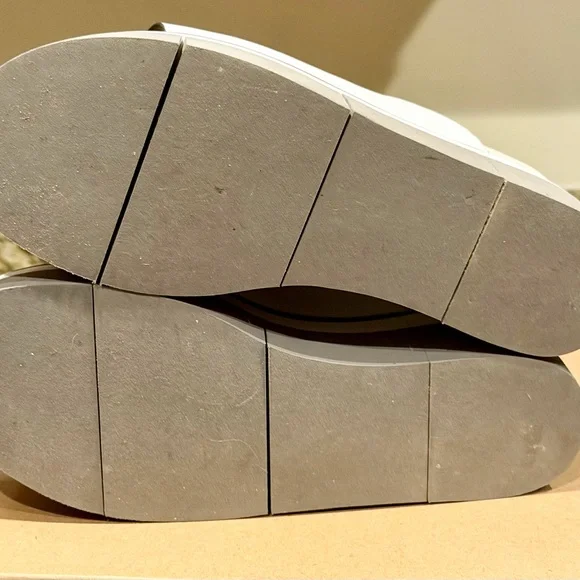 Naked Feet Women's Cream and Gray Platform Slides - Picture 8 of 9